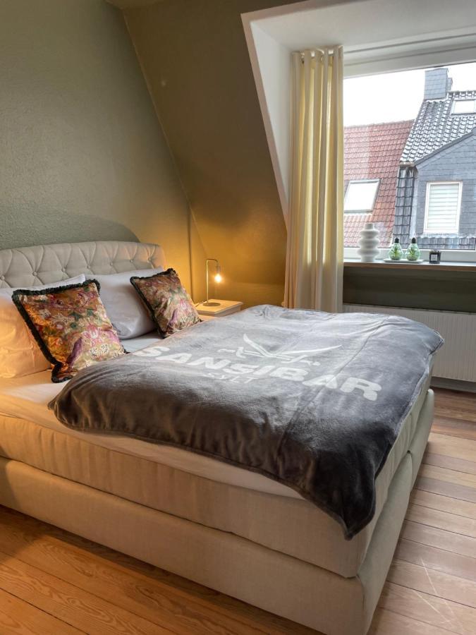 Schoene Grosse 4 Zimmer-Altbauwohnung Kiel Eksteriør billede