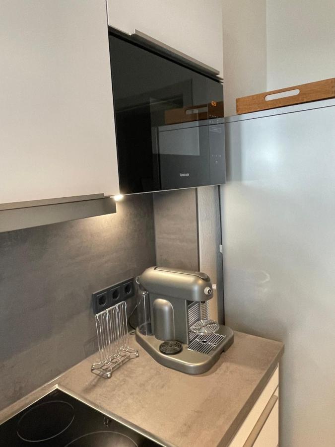Schoene Grosse 4 Zimmer-Altbauwohnung Kiel Eksteriør billede